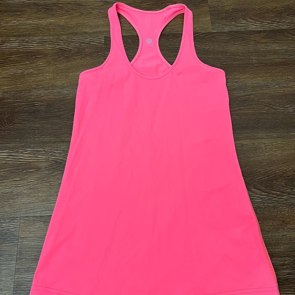 Lululemon tank top